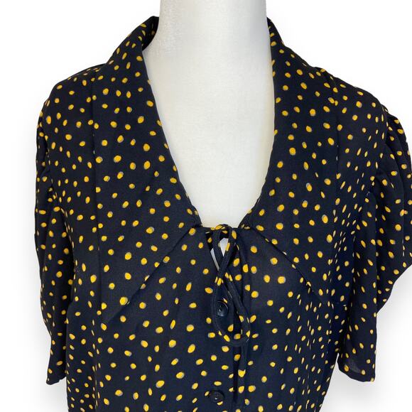 Good Luck Gem Polka Dot Black Collared Blouse with Balloon Sleeves - Picture 3 of 7